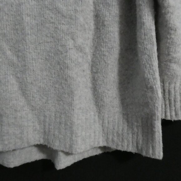 ZARA KNIT | small | Classic Light Grey Crew Neck Sweater - Picture 8 of 16